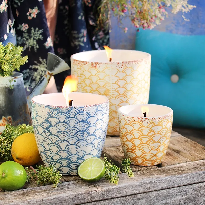 Vela-maceta-escamas-esencia-citronela-tomillo