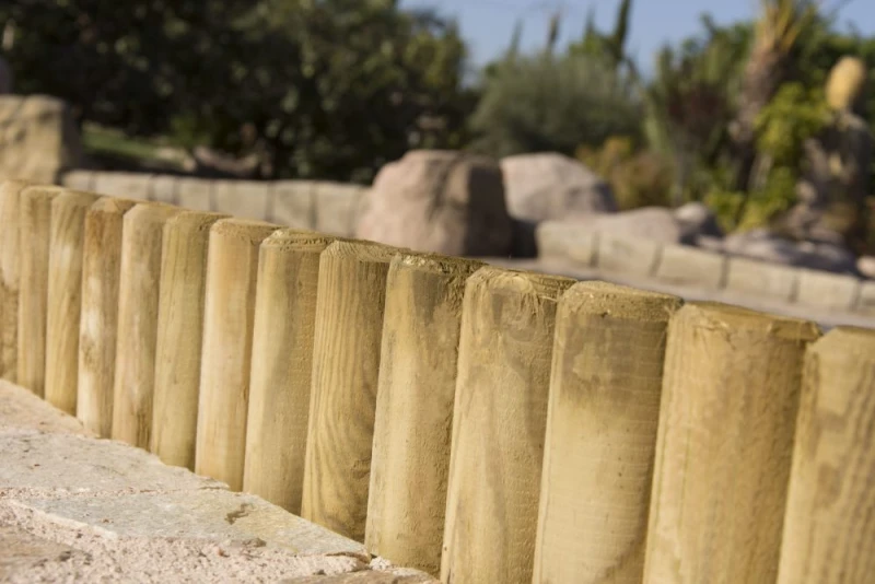 Bordura-jardín-Vampiro-fija-resistente-decorativa