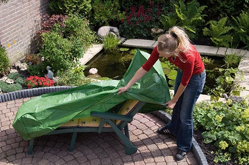 Funda-para-Tumbonas:-Protección-Ideal-para-Muebles-Verano