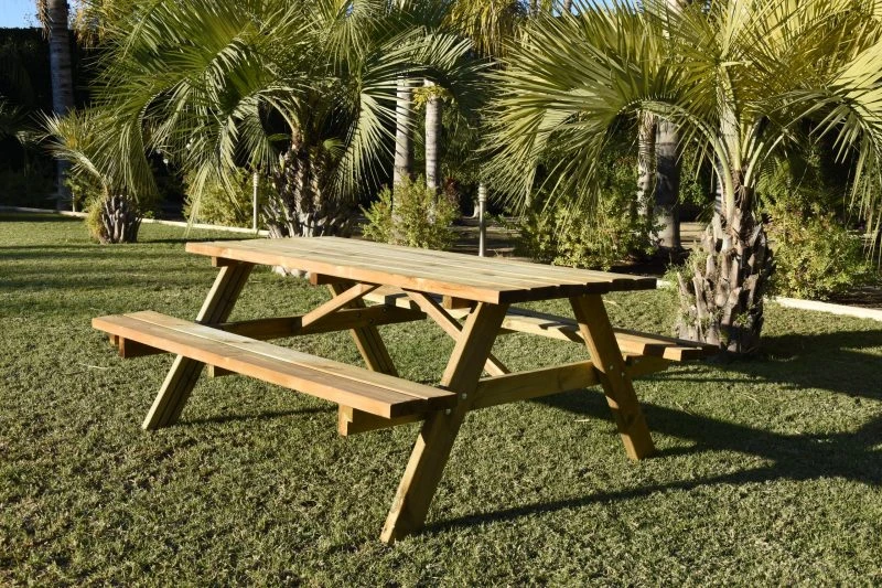 mesa-picnic-madera-jardin-terraza