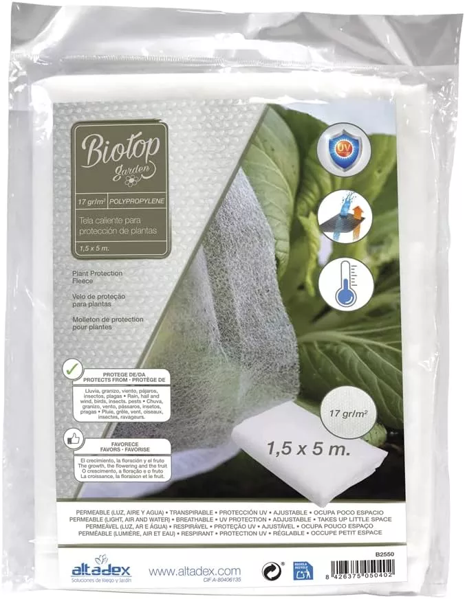 Tela-Protección-para-Plantas:-Protección-Contra-Heladas-Clima-Adverso